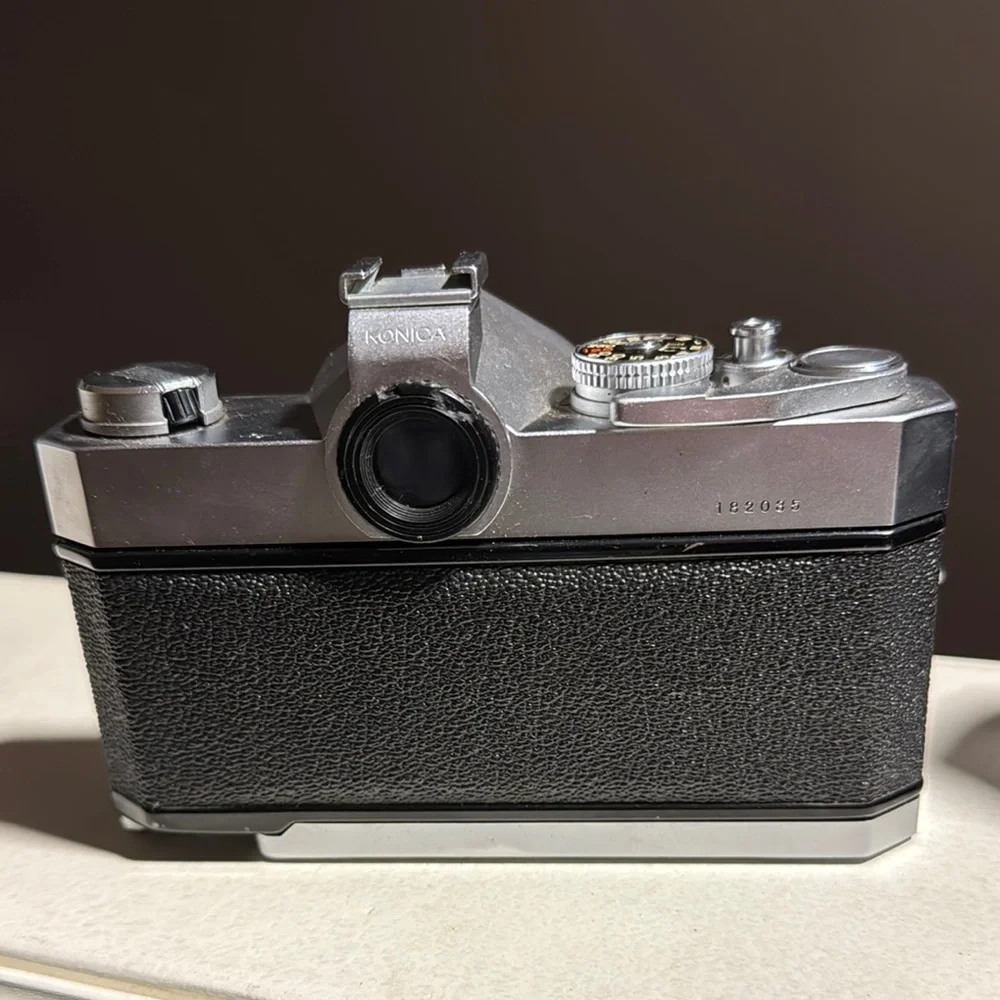 Nica Film Camera - Silver and Black